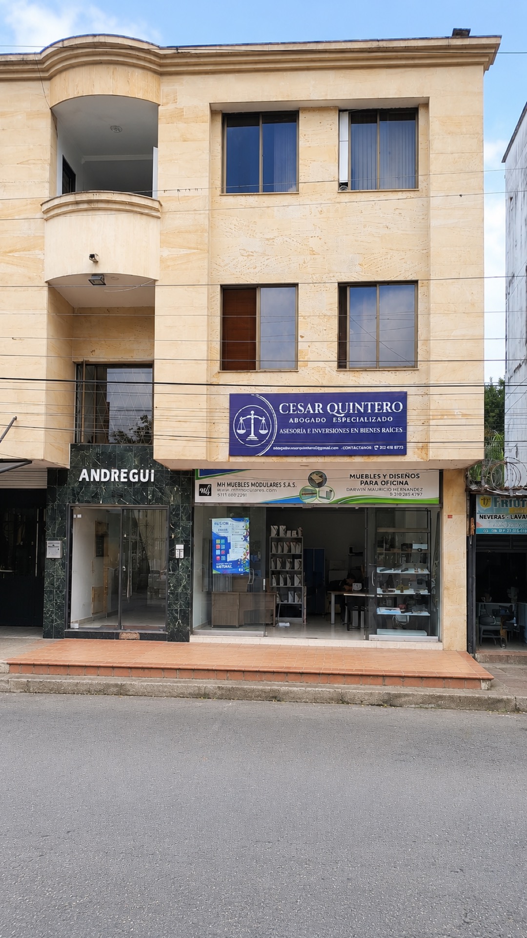 Edificio Andregui, sede de César Quintero Abogado Especializado, en Villavicencio